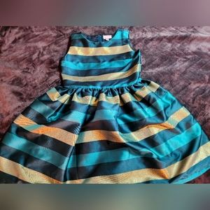 Girls size 14 Green and gold striped dress. Worn 1x. Beautiful 🔥